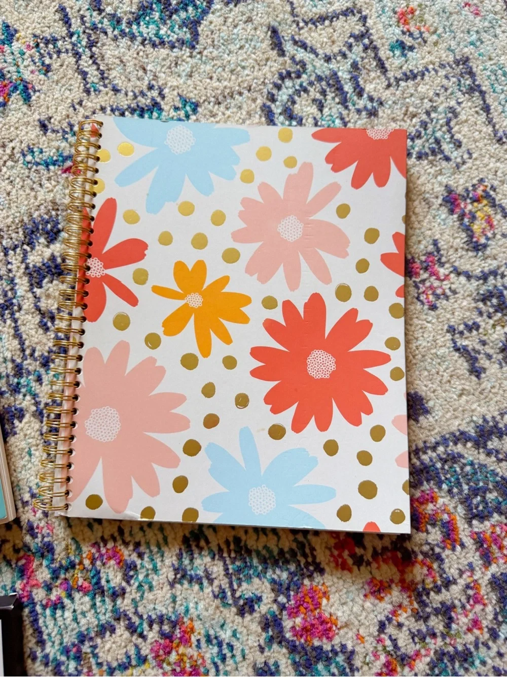 The Creative Studio Bundle – Sketchbook Pens Pencils & More